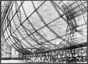 Airship framework with example gas cell.